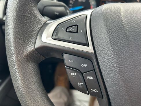 Used 2014 Ford Fusion SE image 18