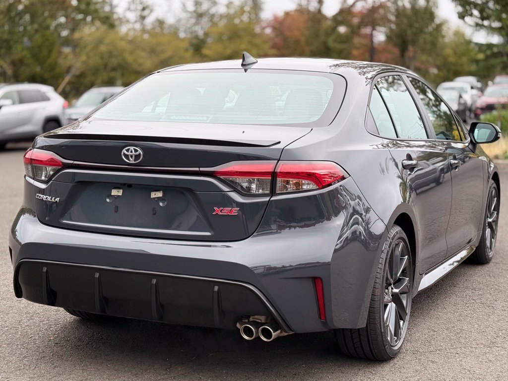 Used 2026 Toyota Corolla XSE FWD image 5