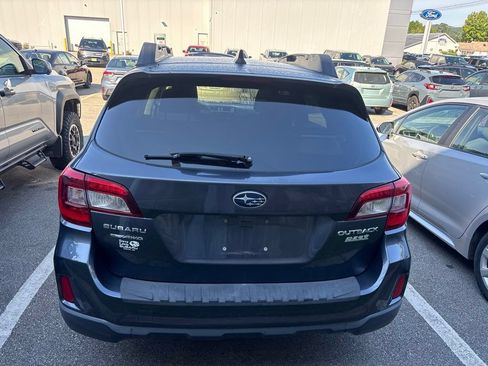 Used 2016 Subaru Outback 2.5i Premium AWD/4WD image 5