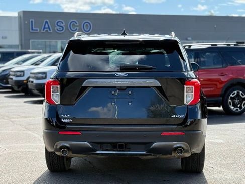 Used 2023 Ford Explorer XLT w/ Equipment Group 202A AWD/4WD image 40