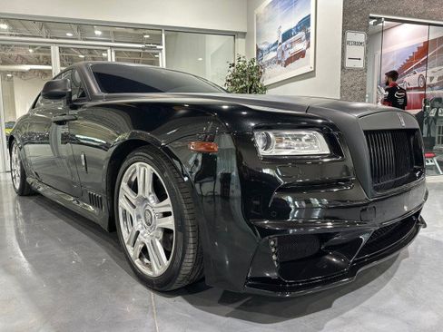 Used 2015 Rolls-Royce Wraith RWD image 25