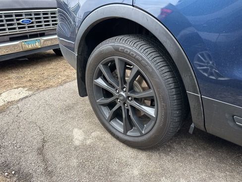 Used 2017 Ford Explorer XLT w/ Equipment Group 202A image 7