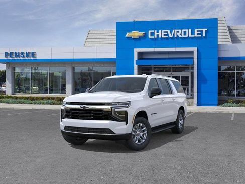 New 2026 Chevrolet Suburban LS image 8