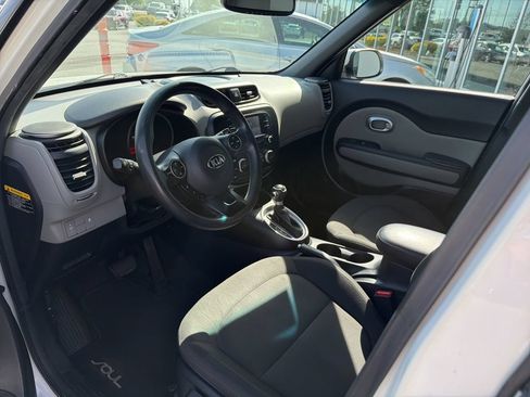 Used 2017 Kia Soul w/ Convenience Package FWD image 17