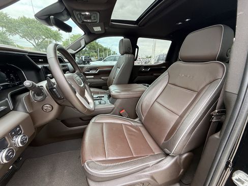 Used 2024 GMC Sierra 1500 Denali w/ Denali Reserve Package image 28