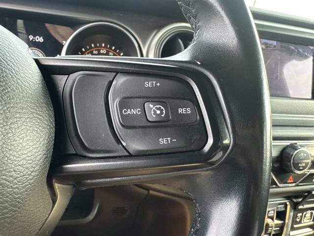 Used 2018 Jeep Wrangler Unlimited Sport S AWD/4WD image 37
