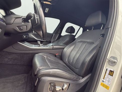 Used 2022 BMW X5 sDrive40i w/ M Sport Package image 9