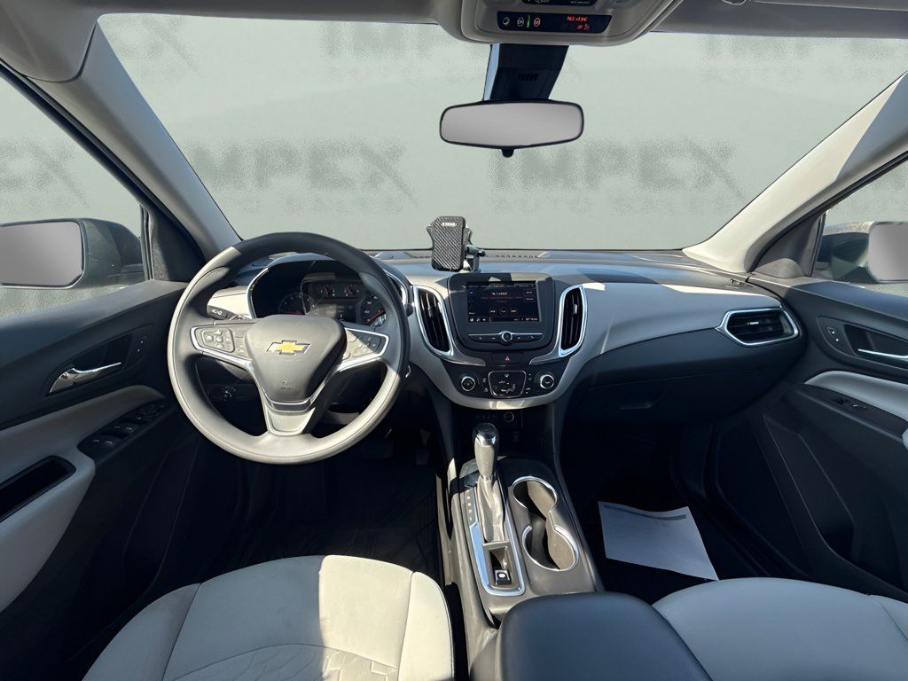 Used 2021 Chevrolet Equinox LS w/ LS Convenience Package FWD image 11