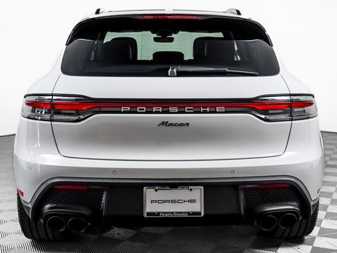 Certified 2026 Porsche Macan AWD/4WD image 11