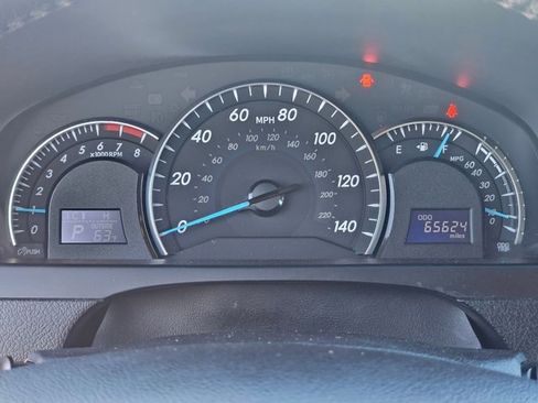 Used 2014 Toyota Camry XLE FWD image 10