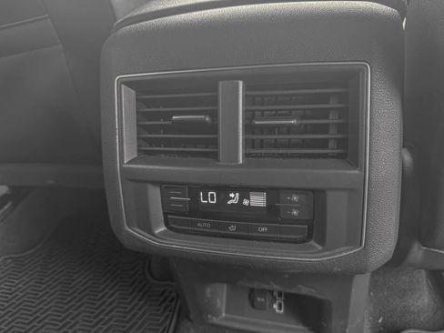 Used 2019 Volkswagen Atlas SE w/ Towing Package AWD/4WD image 20