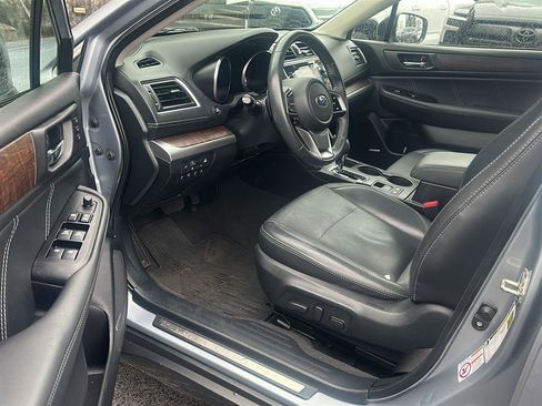 Used 2019 Subaru Outback 2.5i Limited image 5