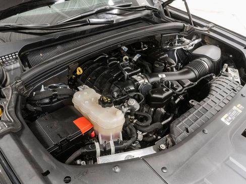 Certified 2024 Jeep Grand Cherokee L Altitude AWD/4WD image 4