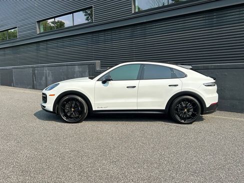 Certified 2023 Porsche Cayenne Turbo GT AWD/4WD image 14