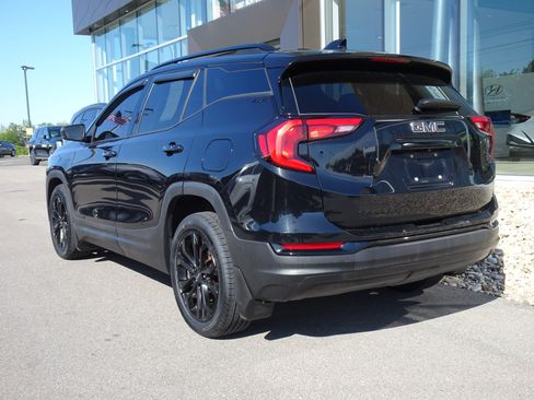 Used 2019 GMC Terrain SLE w/ Black Edition FWD image 3