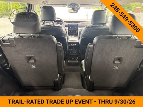 Used 2023 Jeep Grand Cherokee L Limited w/ Black Appearance Package AWD/4WD image 6