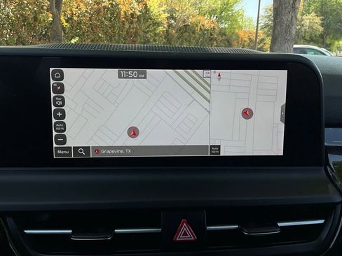 Used 2025 Kia Seltos S image 32