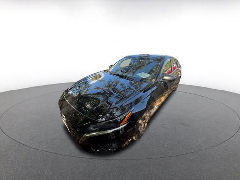 Used 2024 Nissan Altima 2.5 SV image 3