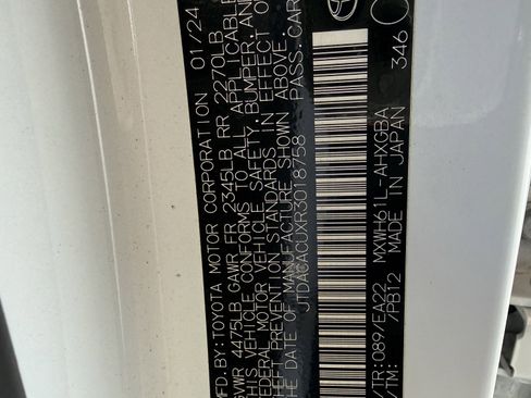 Used 2024 Toyota Prius Prime image 36