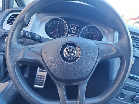 Used 2015 Volkswagen Golf Launch Edition image 9