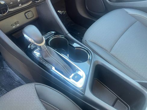 Used 2025 Buick Encore GX Preferred image 41