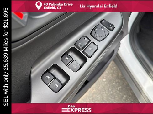 Used 2023 Hyundai Kona SEL AWD/4WD image 12