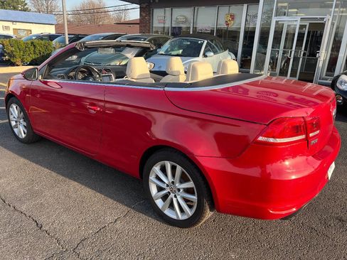 Used 2014 Volkswagen Eos Komfort FWD image 15