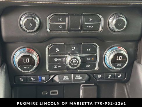 Used 2022 GMC Yukon AT4 w/ AT4 Premium Package AWD/4WD image 34