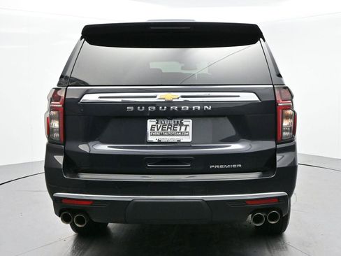 Used 2024 Chevrolet Suburban Premier AWD/4WD image 6