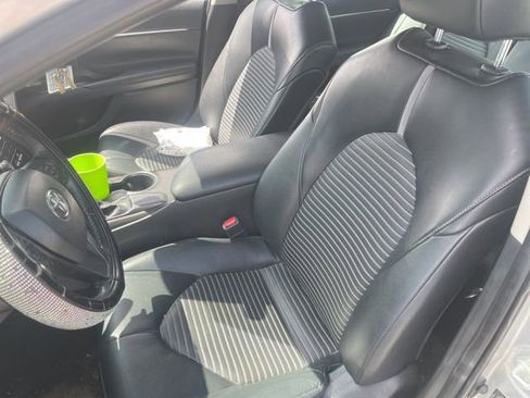 Used 2021 Toyota Camry SE FWD image 6