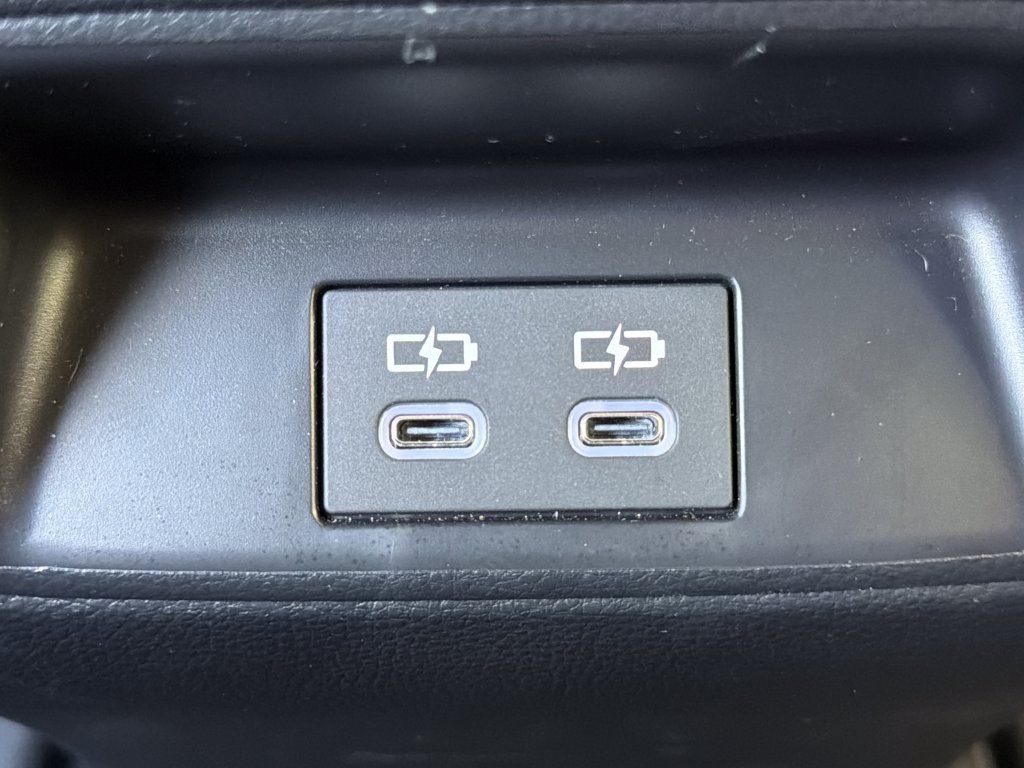Used 2026 Toyota Corolla SE FWD image 31