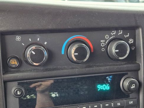 Used 2023 GMC Savana 2500 w/ Driver Convenience Package RWD image 21