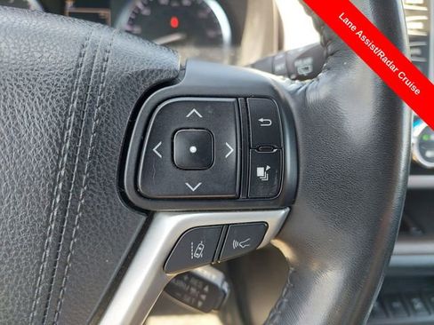 Used 2017 Toyota Highlander Limited image 40
