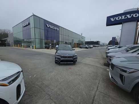 Used 2019 BMW X1 sDrive28i image 13