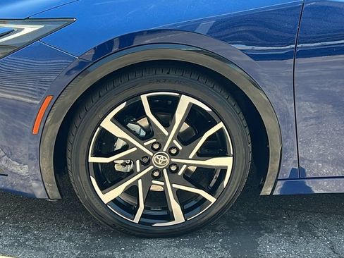 Used 2023 Toyota Prius Prime FWD image 8