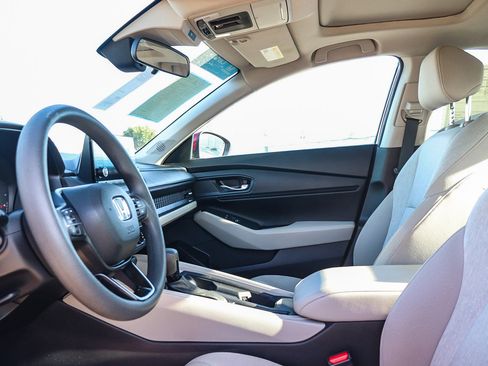 Certified 2023 Honda Accord EX image 18