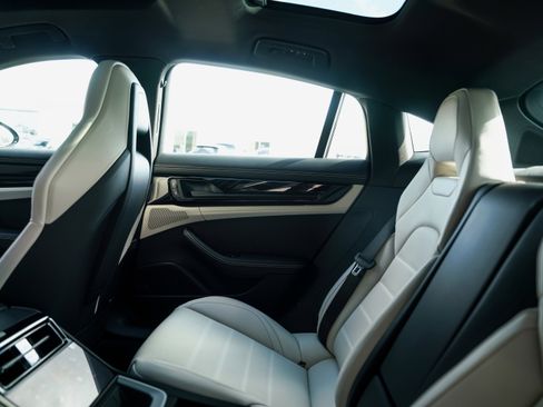 New 2026 Porsche Panamera 4 image 29
