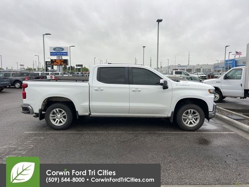 Used 2021 Chevrolet Silverado 1500 LT image 18