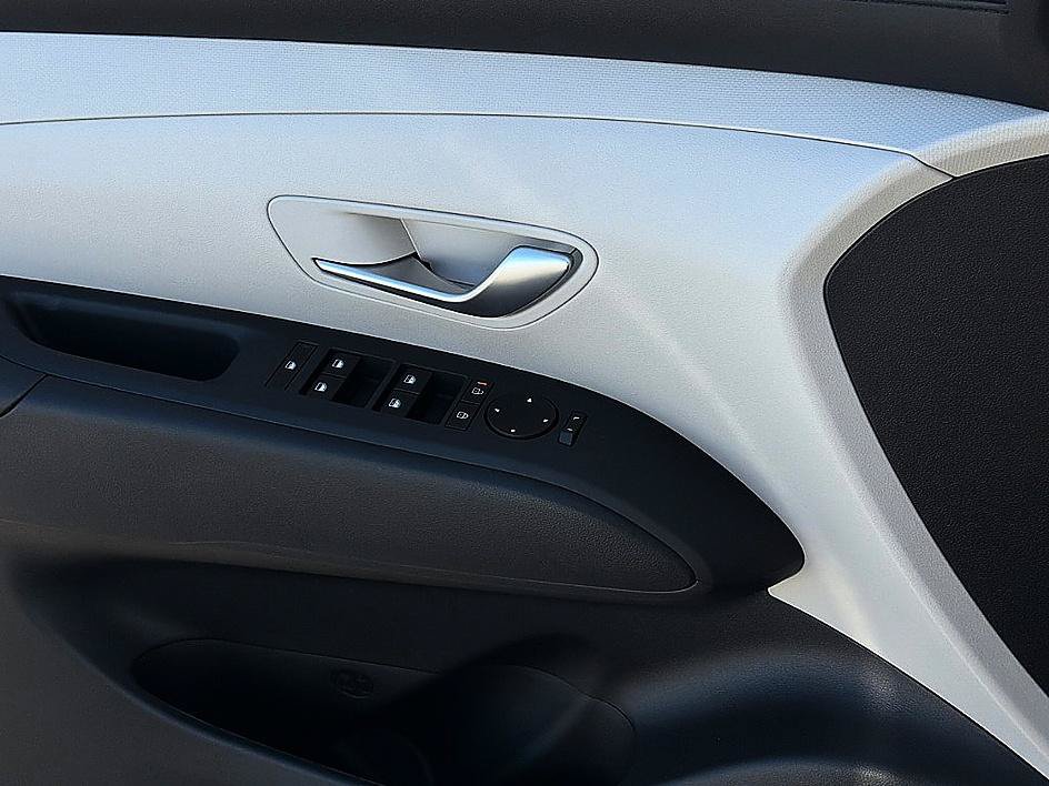 New 2026 Hyundai Tucson SEL Plus FWD image 16