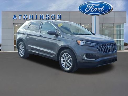 Certified 2024 Ford Edge SEL w/ Convenience Package image 3