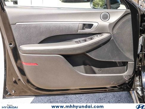Certified 2025 Hyundai Sonata SE FWD image 20