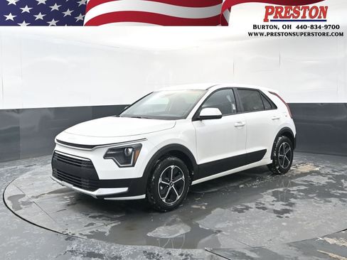 New 2026 Kia Niro LX image 1