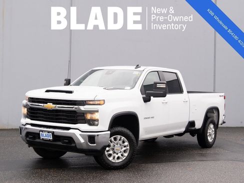 Used 2024 Chevrolet Silverado 3500 LT image 1