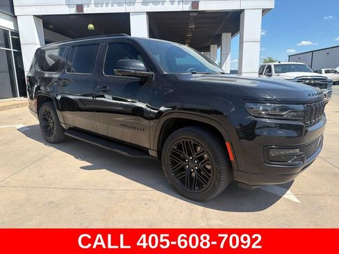 Used 2024 Jeep Wagoneer L Series II w/ Convenience Group I AWD/4WD image 1