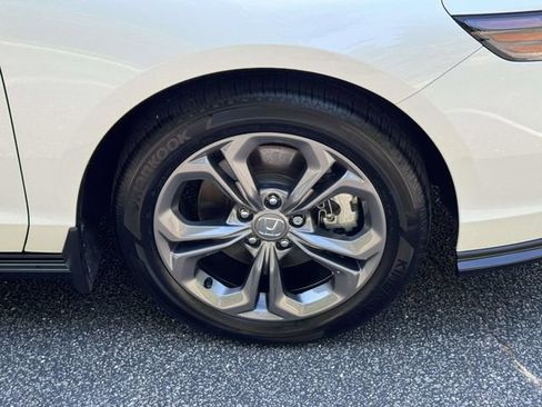 Used 2025 Honda Accord EX-L image 7