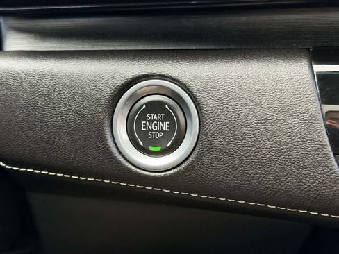 Used 2021 Cadillac Escalade Premium Luxury AWD/4WD image 23