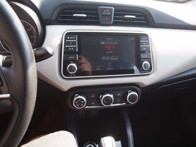 Used 2021 Nissan Versa SV FWD image 10