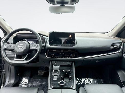 Used 2023 Nissan Rogue SL w/ SL Premium Package image 14