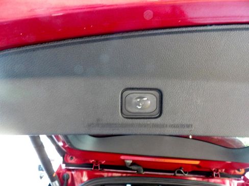 Used 2017 Ford Explorer XLT w/ Equipment Group 202A image 32