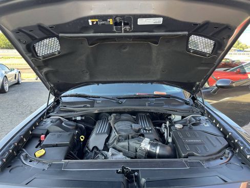Used 2022 Dodge Challenger R/T Scat Pack RWD image 22